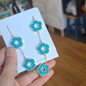 Brand New! Elegant Gold and Turquoise Flower Necklace